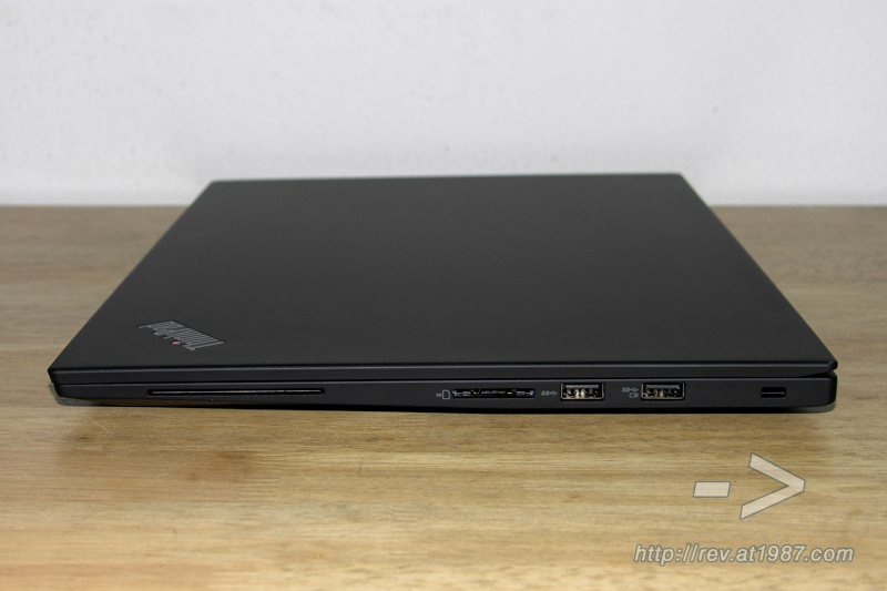 Lenovo ThinkPad X1 Extreme Gen 2 – Right
